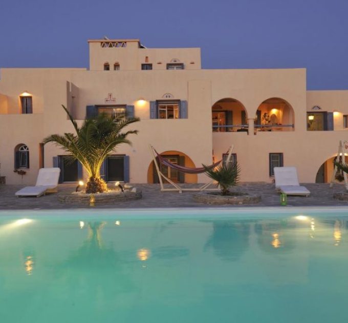 Parian Holiday Villas