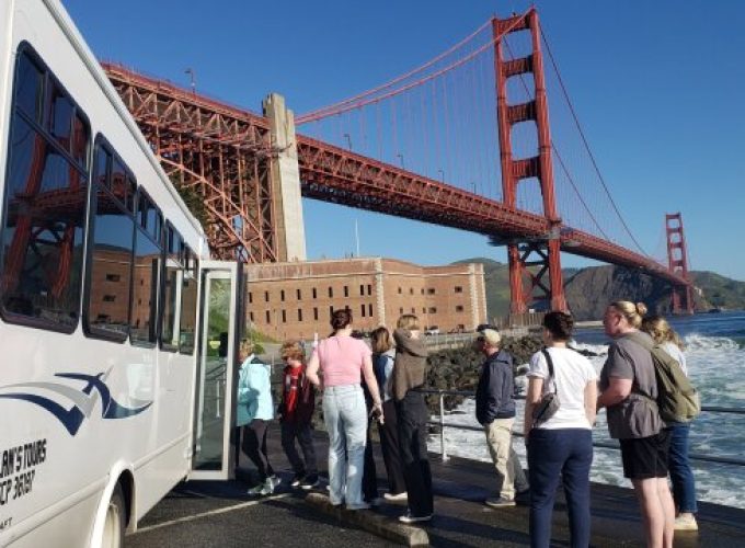 Dylan’s Famous Minibus Tour – Small Group Tour